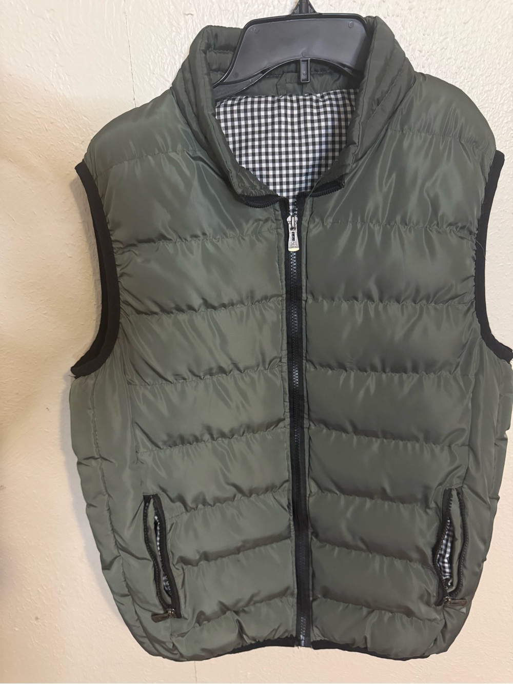 Leshang Olive Green Quilted Puffer Vest size large